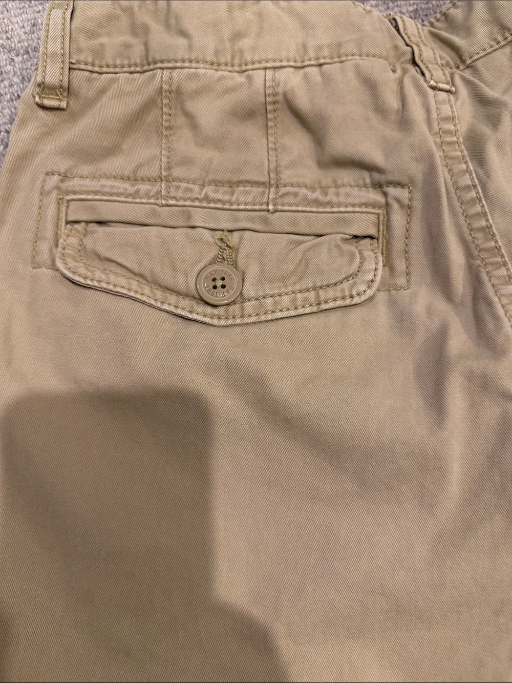GAP KIDS CLASSIC KHAKI FIVE POCKET SHORTS WITH ADJUSTABLE WAIST - BOYS SIZE 14